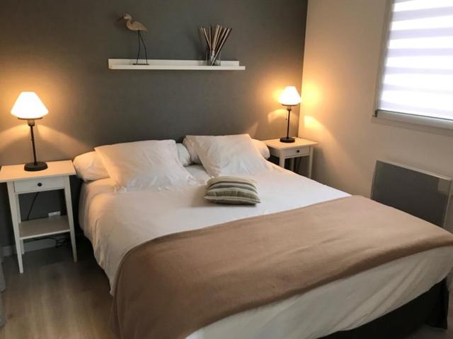 Le Relais De La Hardiesse 6Km Mont St Michel - Chambres Doubles - Suite Spa Privatif クルティル 部屋 写真
