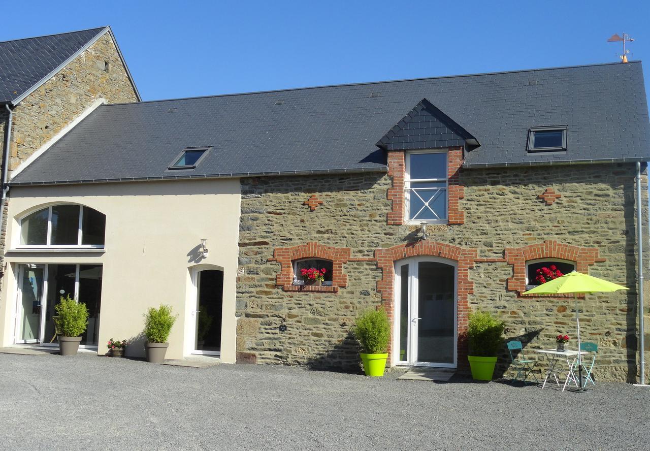 Le Relais De La Hardiesse 6Km Mont St Michel - Chambres Doubles - Suite Spa Privatif クルティル エクステリア 写真